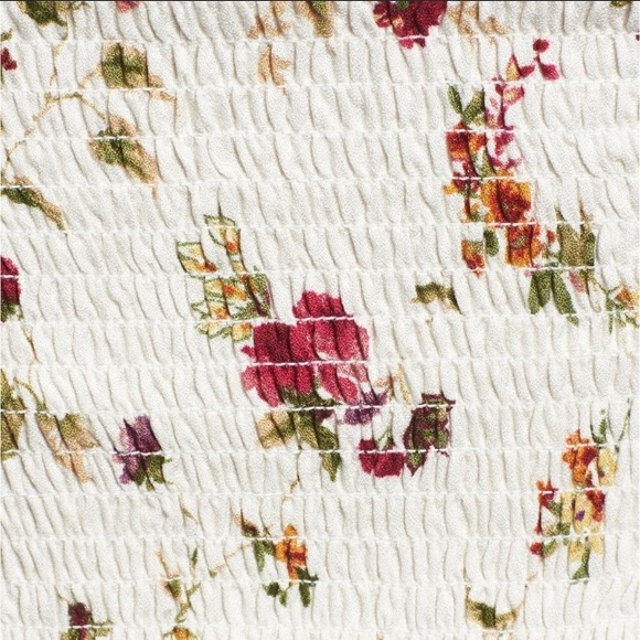 NWT WAYF Floral Print Crop Cold Shoulder Top - Picture 3 of 8